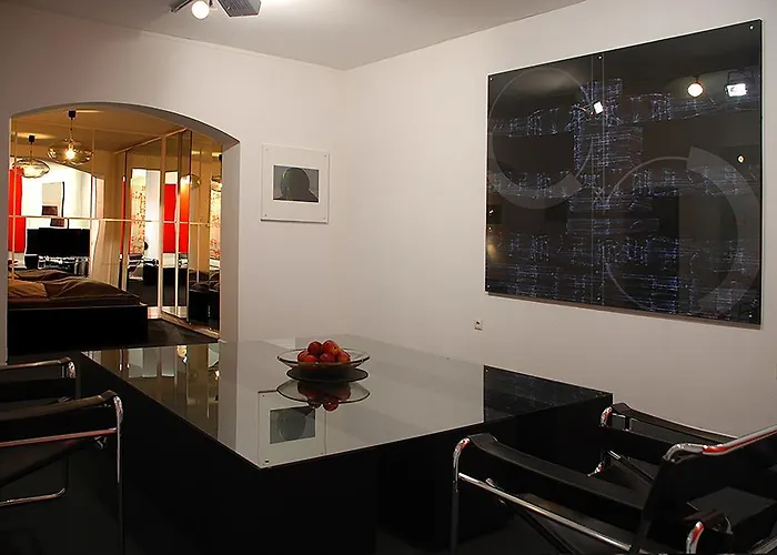 Artist Schwabing * München