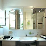 Artist Schwabing Apartment Munich