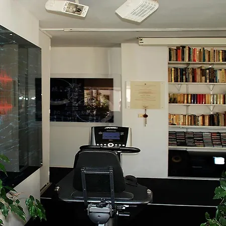 Artist Schwabing Apartment Munich