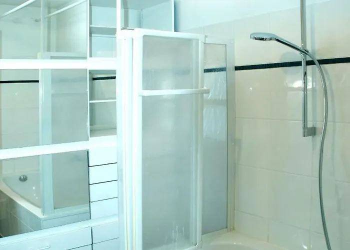 アーティスト レジデンス シュヴァービンク アパート *