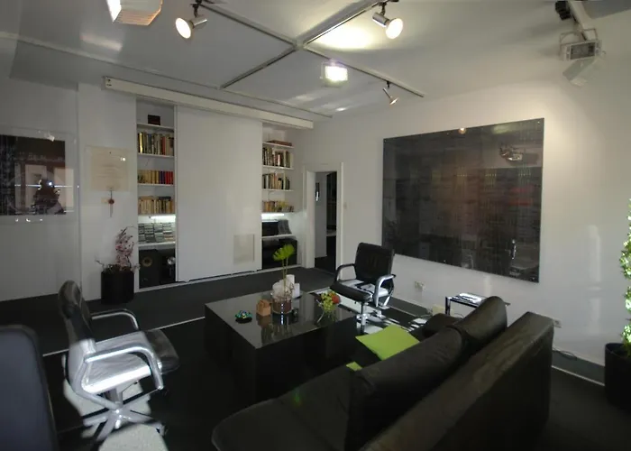 Daire Artist Schwabing Münih