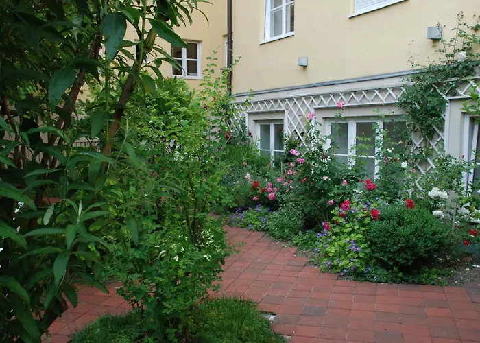 Artist Schwabing *